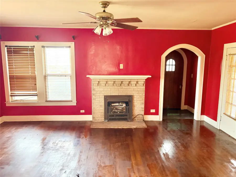 437 Jeffersons Street, Pittsburg, TX 75686 - #2