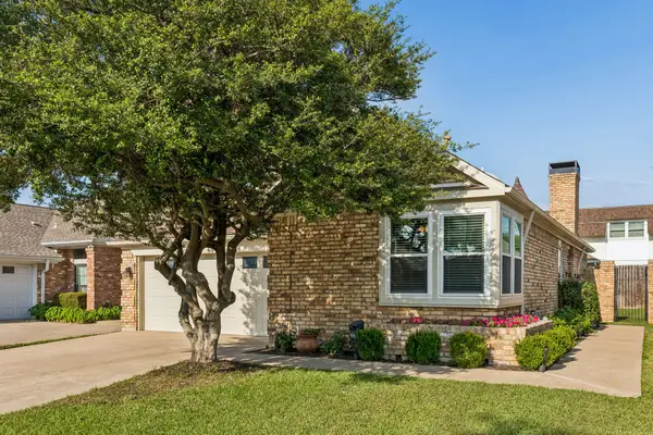 604 Shalamar Place, Irving, TX 75061
