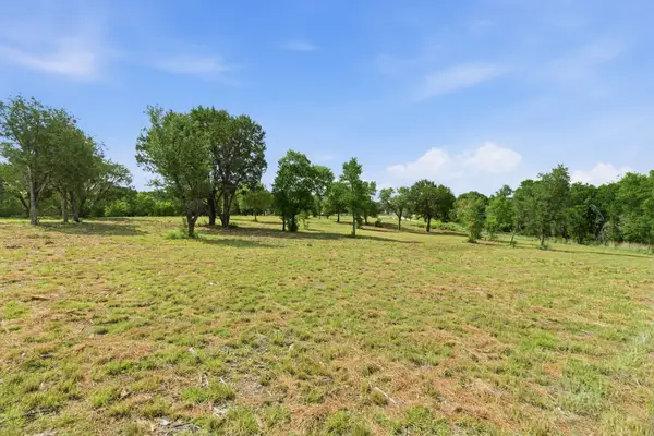 1025 Sky Road, Weatherford, TX 76087