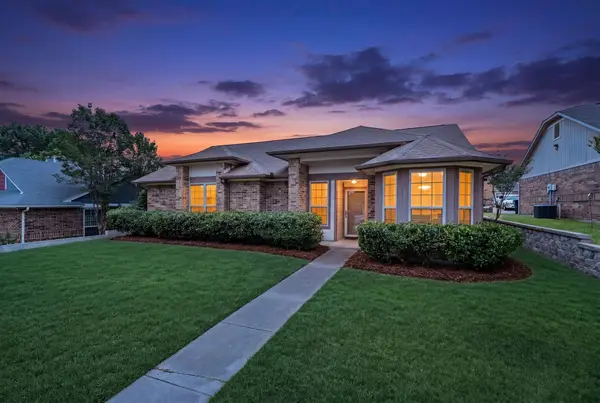 2726 Collins Boulevard, Garland, TX 75044