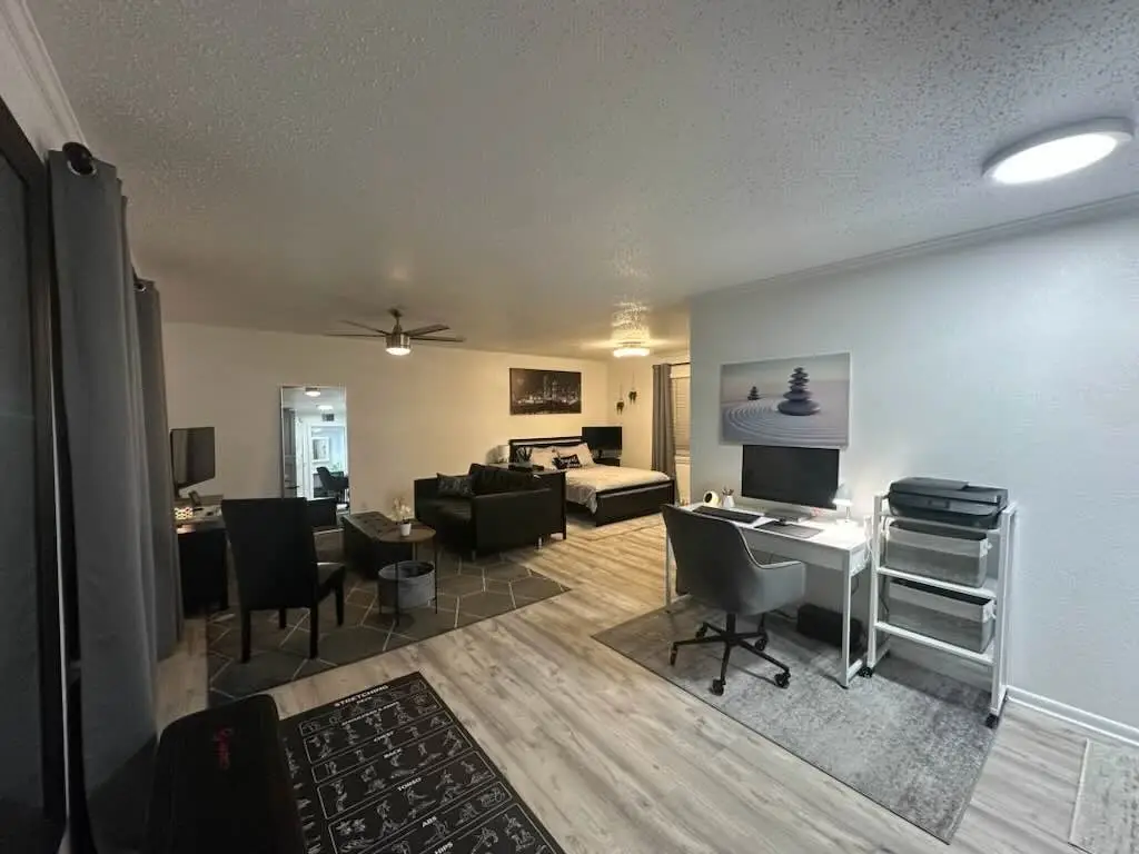 5036 N Hall Street, Dallas, TX 75235 - #1