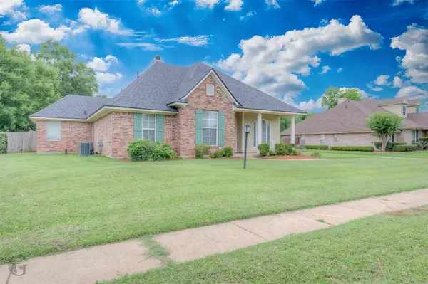 1951 Bayou Bend Drive, Bossier City, LA 71111