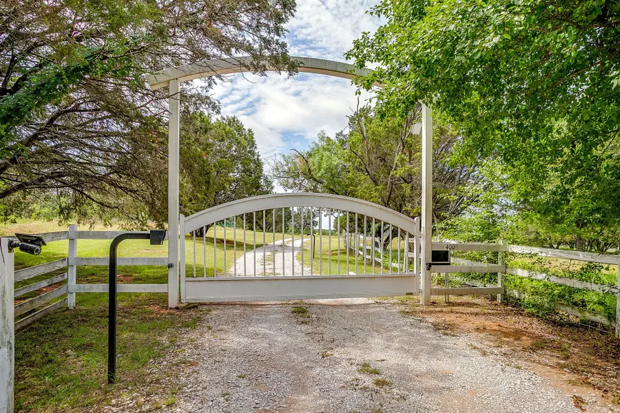 400 Coronados Trail, Graford, TX 76449 - #2