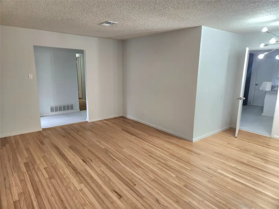 1838 Oak Hill Circle, Dallas, TX 75217 - #2
