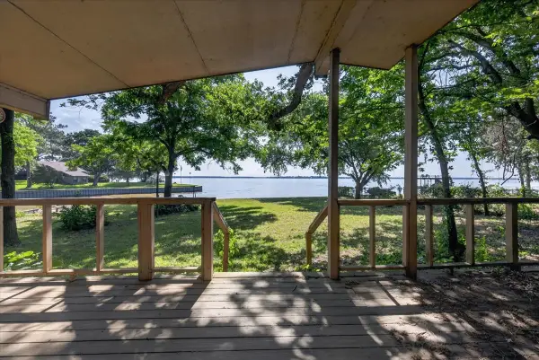 211 Rosemary Drive, Trinidad, TX 75163