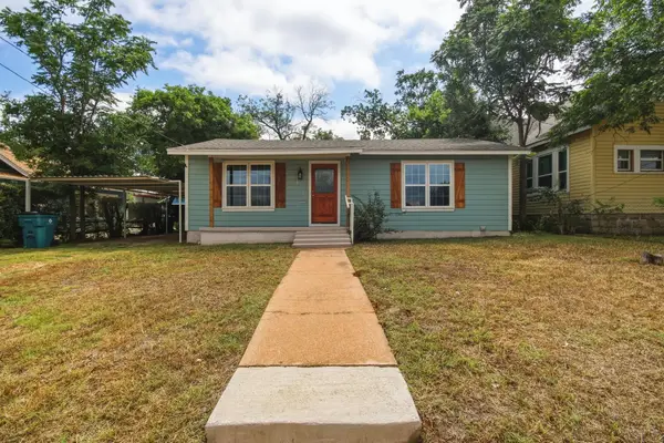 911 S Commercial Avenue, Coleman, TX 76834