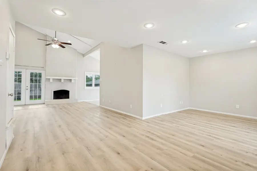 2117 Oak Brook Drive, Richardson, TX 75081 - #2