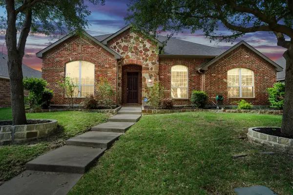 7510 Handen Drive, Rowlett, TX 75089