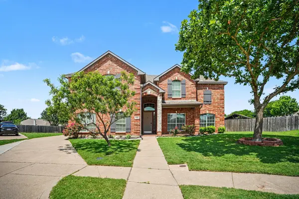 1105 Blaze Court, Midlothian, TX 76065