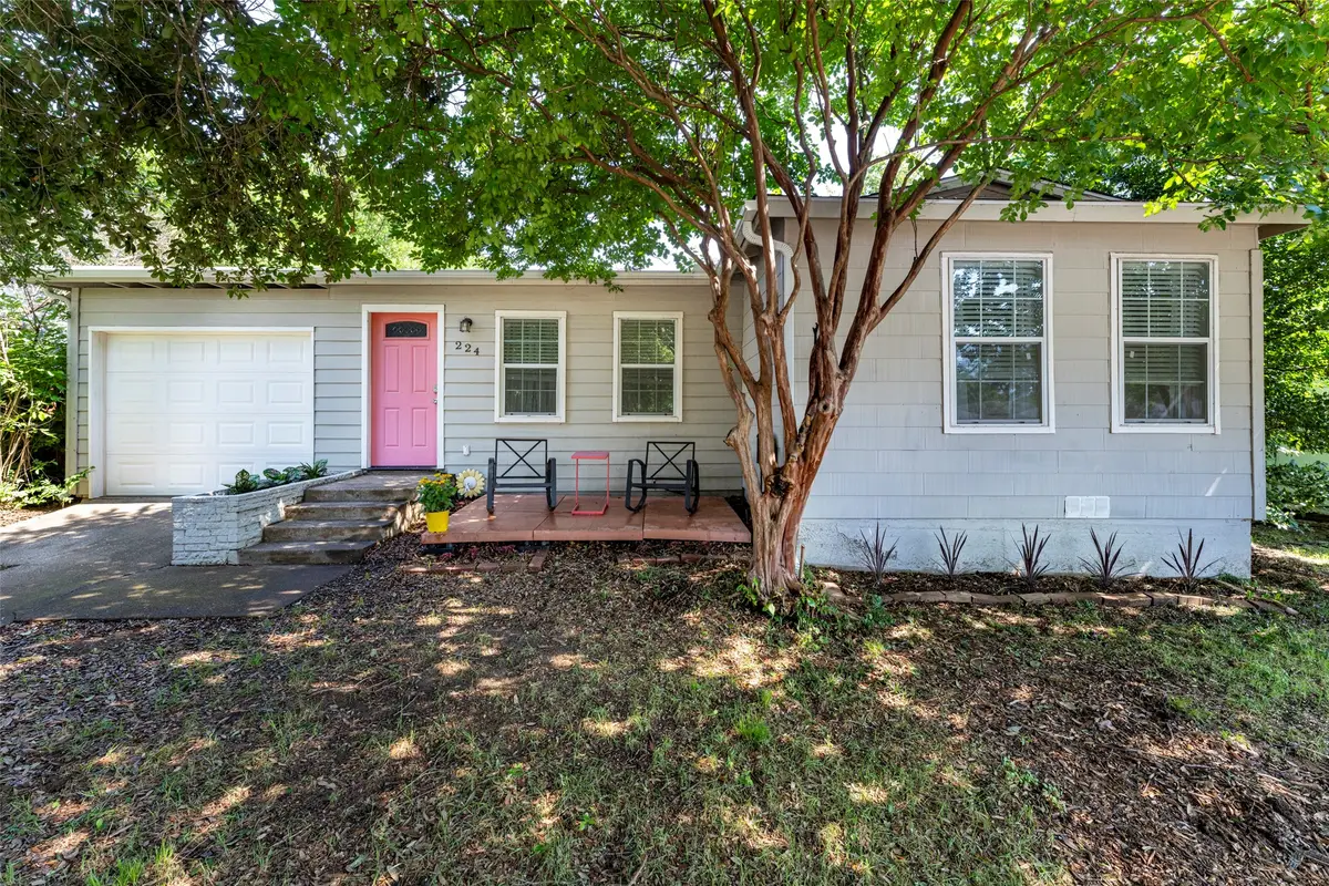 224 Willow Street, Hurst, TX 76053 - #1