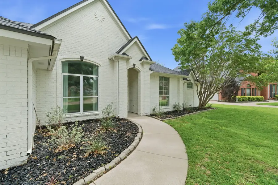 8 Waterwood Court, Mansfield, TX 76063 - #2