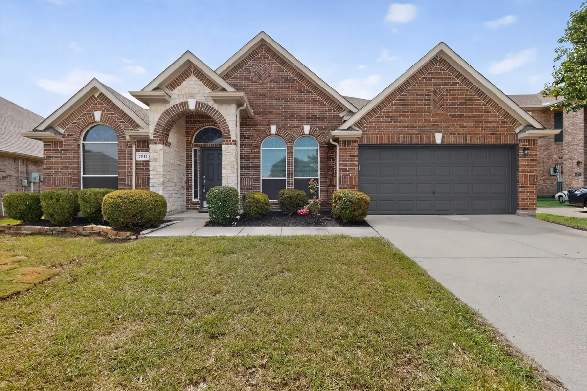 7911 Decoy Drive, Arlington, TX 76002 - #1