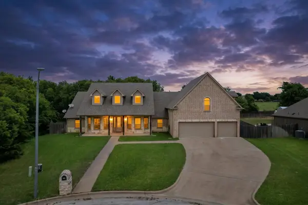 548 Mckittrick Court, Godley, TX 76044