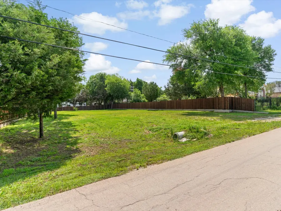 11 Kiwanis Road, Dallas, TX 75236 - #2