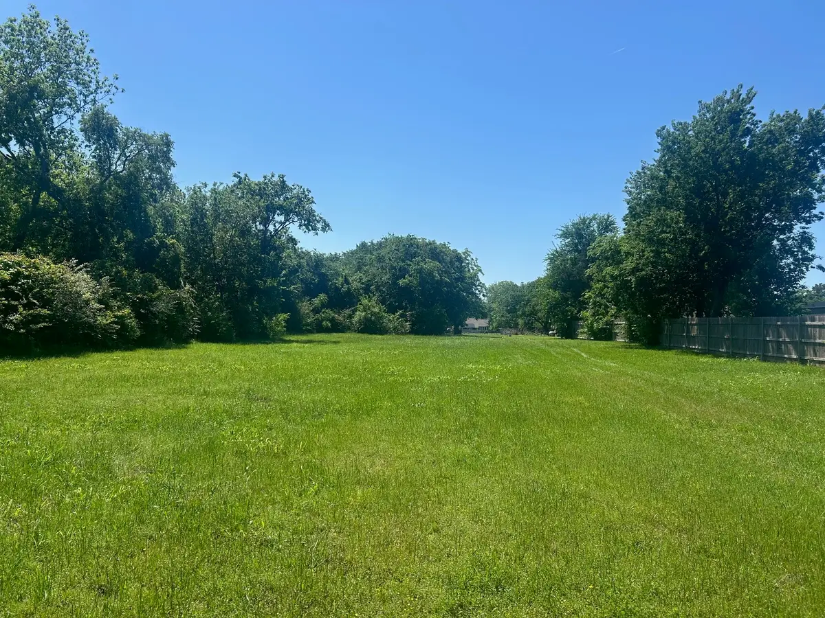 415 Burks, Pilot Point, TX 76258 - #1