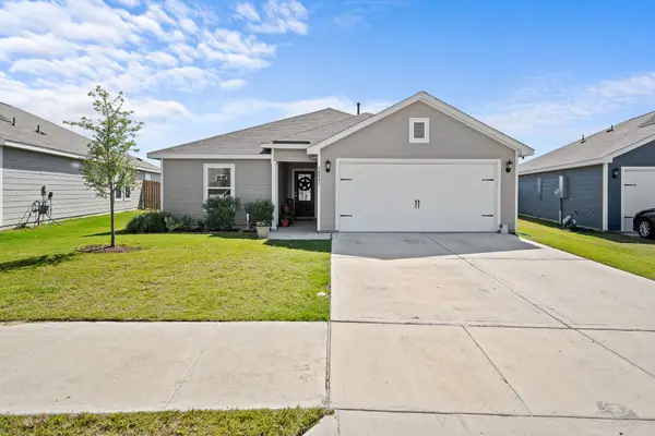 10841 Copper Hills Lane, Fort Worth, TX 76108