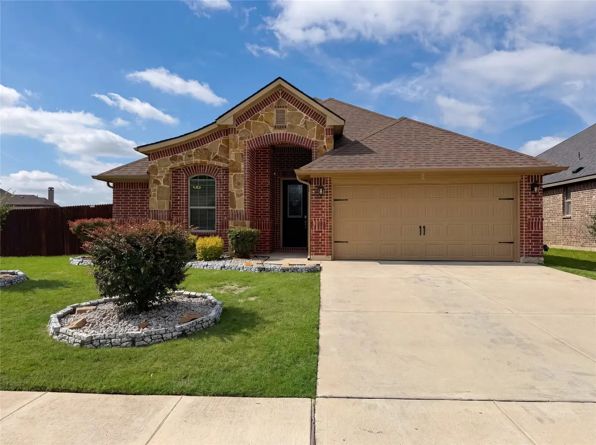 709 Ravenwood Drive, Saginaw, TX 76179 - #1
