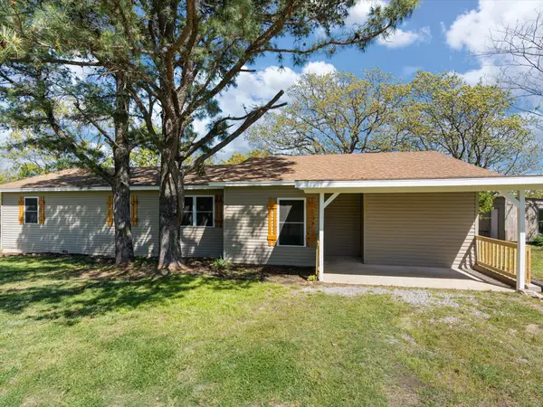 2068 Bristow Point, Eufaula, OK 74432
