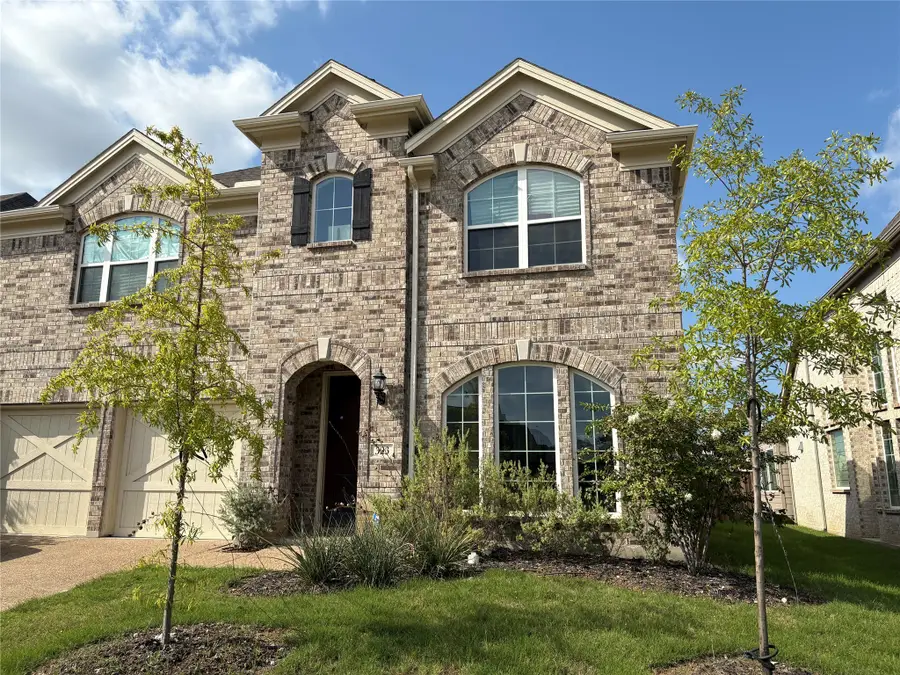 323 Butternut Way, Irving, TX 75063 - #2