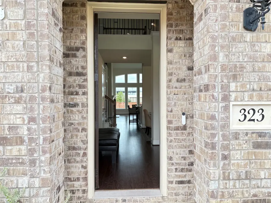 323 Butternut Way, Irving, TX 75063 - #3