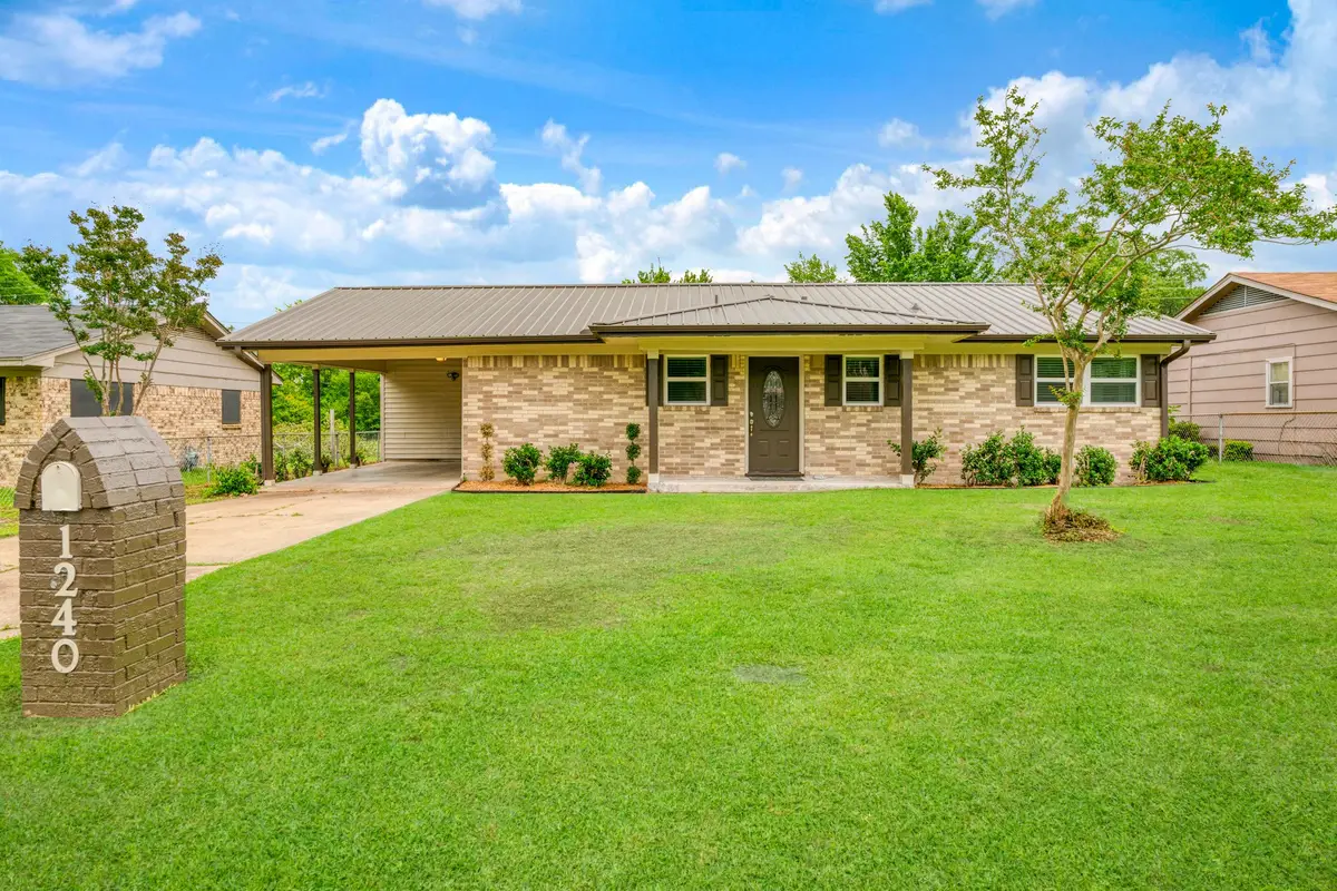 1240 NE 17th Street, Paris, TX 75460 - #1