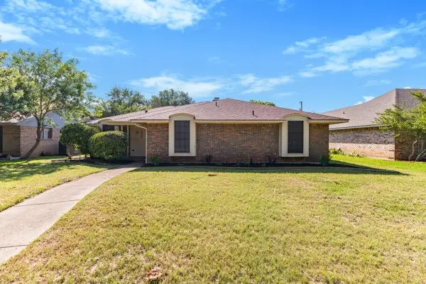 1906 Hillcroft Drive, Duncanville, TX 75137