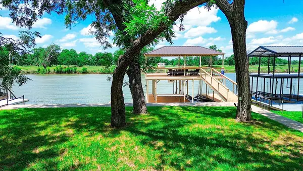179 E El Camino Real, Weatherford, TX 76087