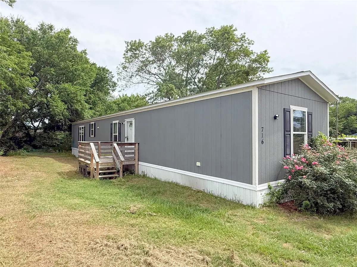 716 Quail Run Court, Seven Points, TX 75143 - #1