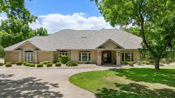 5501 Flagstick Drive, Granbury, TX 76049