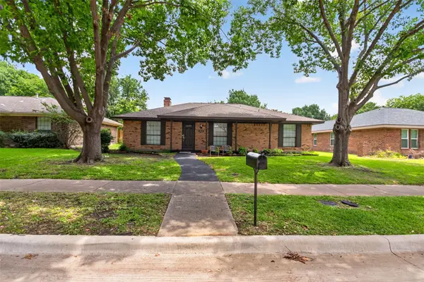 302 Gwendola Drive, McKinney, TX 75071