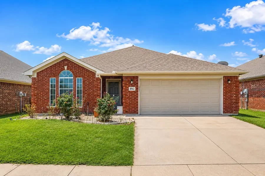8962 Winding River Drive, Fort Worth, TX 76118 - #2