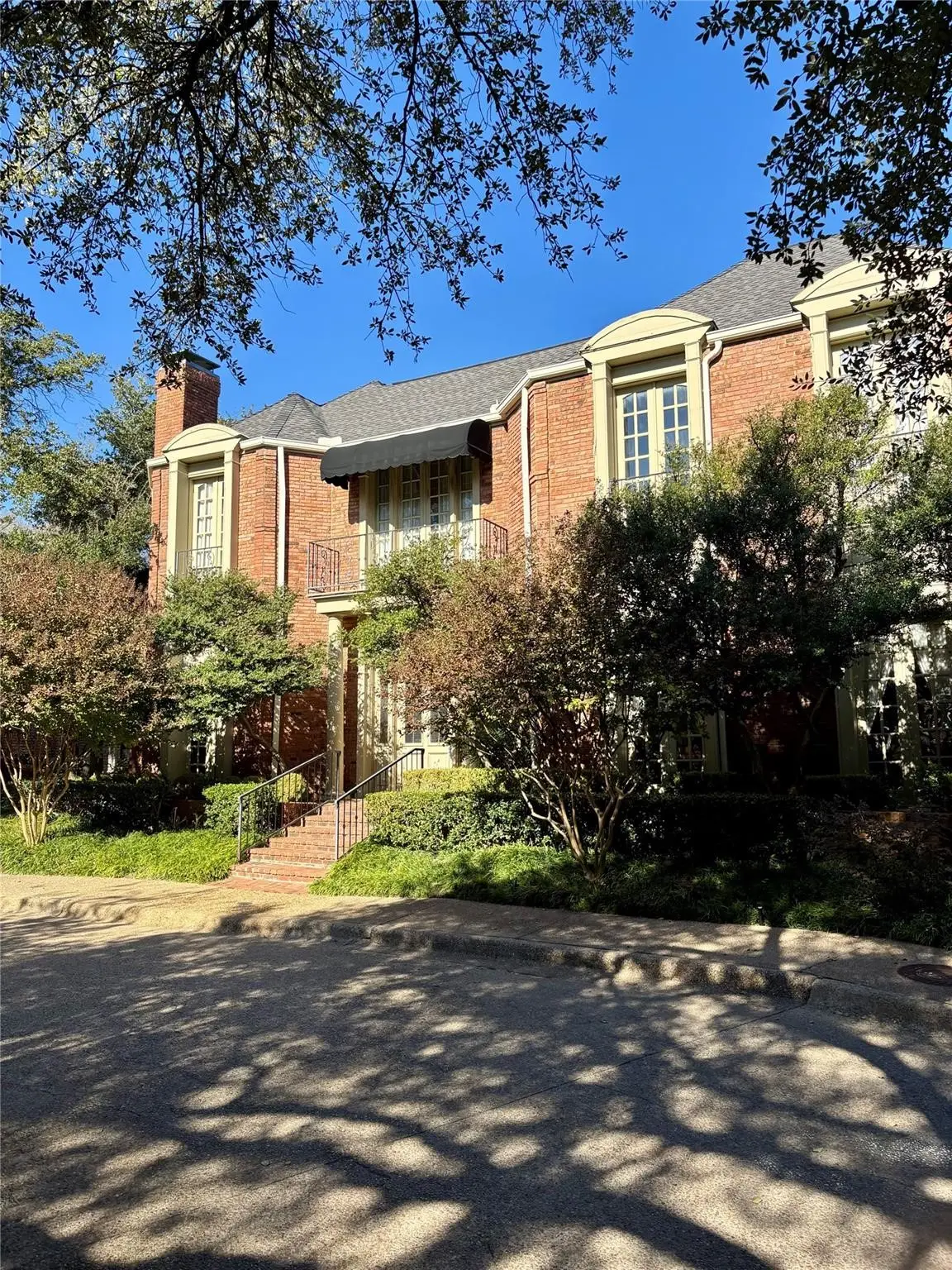 4 Hallshire Court, Dallas, TX 75225 - #1