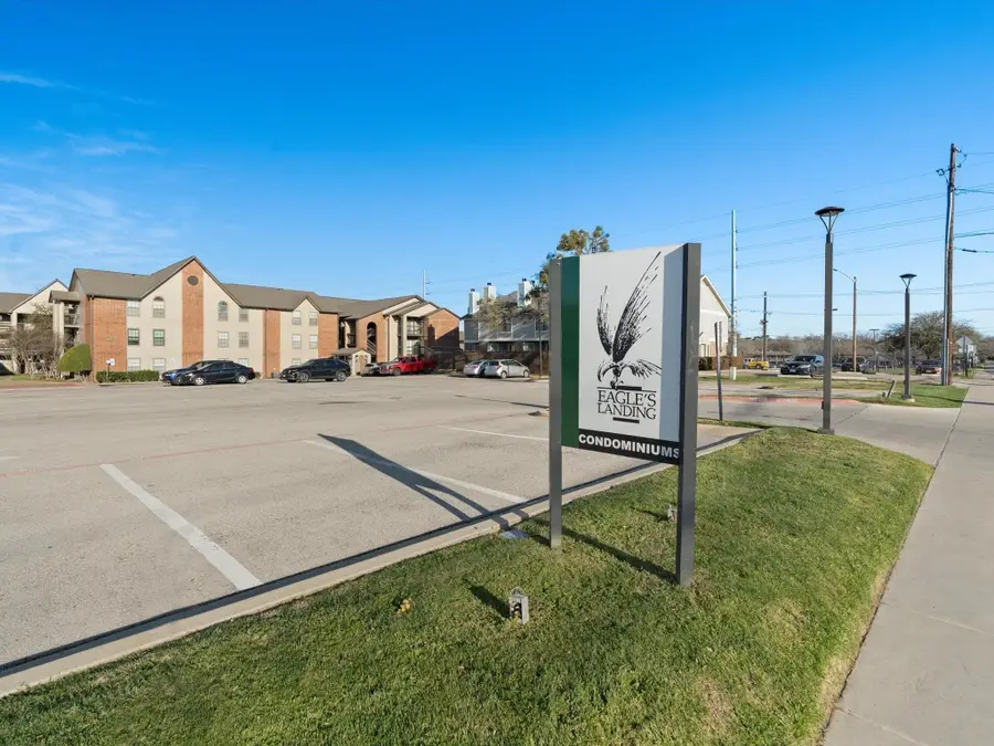 218 N Texas Boulevard #109, Denton, TX 76201 - #3