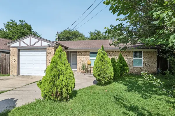 618 SE 3rd Street, Grand Prairie, TX 75051