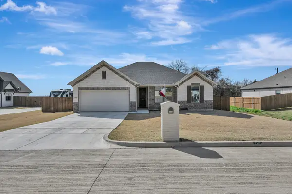 2202 Briarwood Drive, Bridgeport, TX 76426