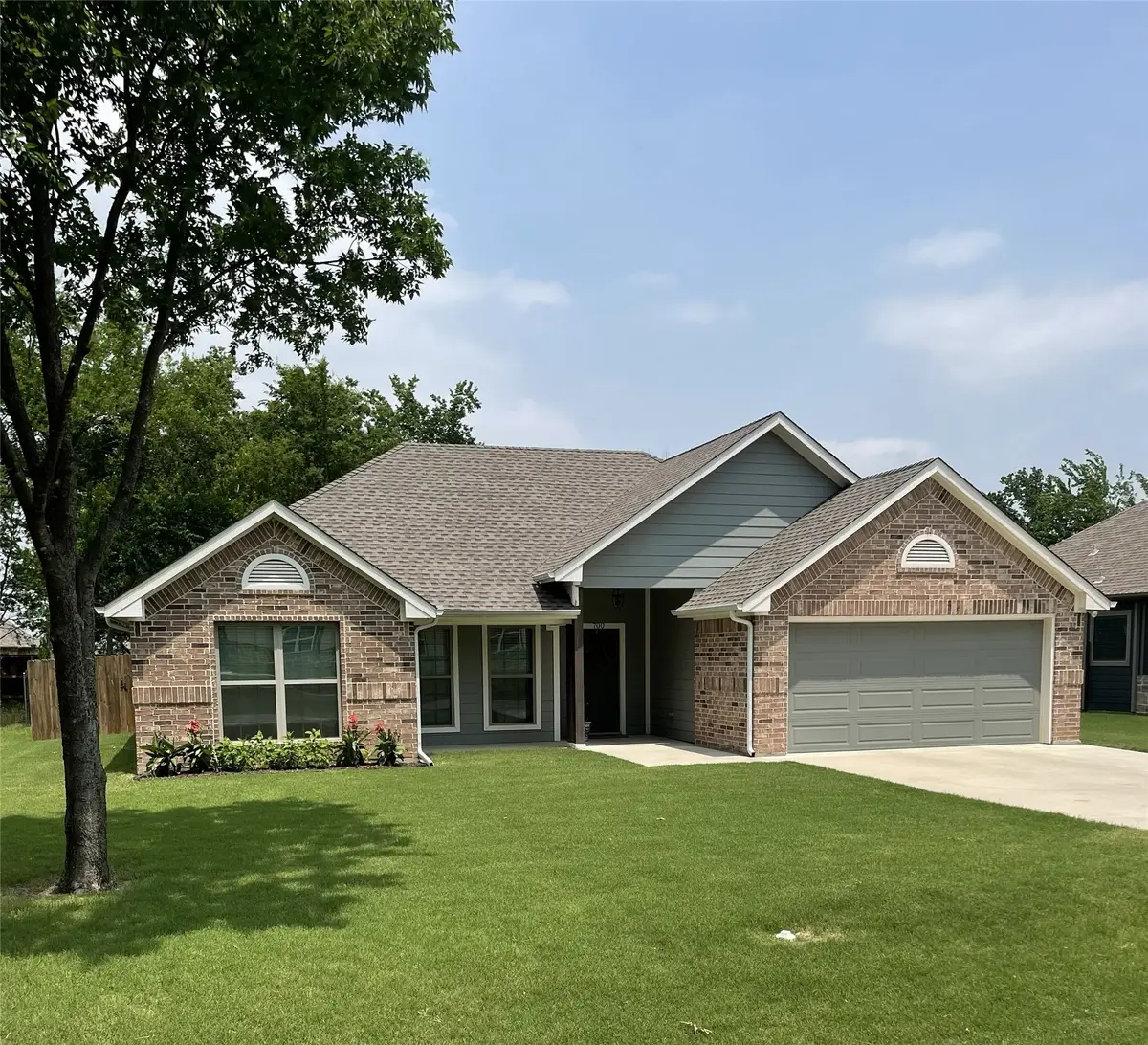 700 E Walcott Street, Pilot Point, TX 76258 - #1