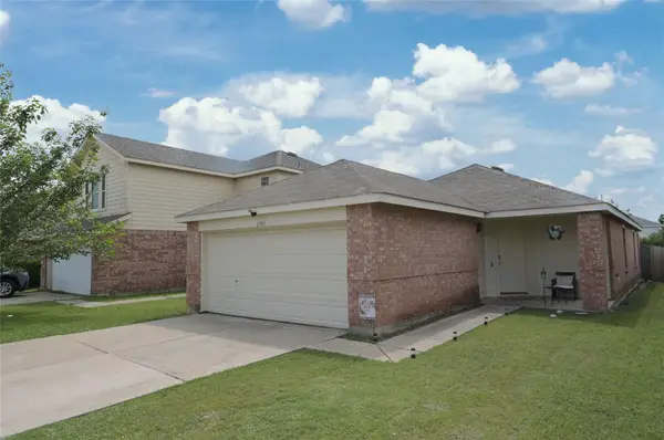 6701 Waterhill Lane, Fort Worth, TX 76179