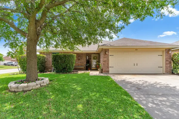 601 Westmeadow Drive, Cleburne, TX 76033