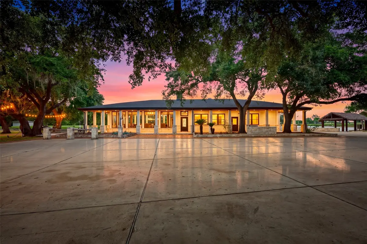 5523 Ehrman Lake Lane, Wallis, TX 77485 - #1