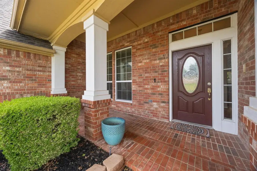6211 Parkside Drive, Arlington, TX 76001 - #2