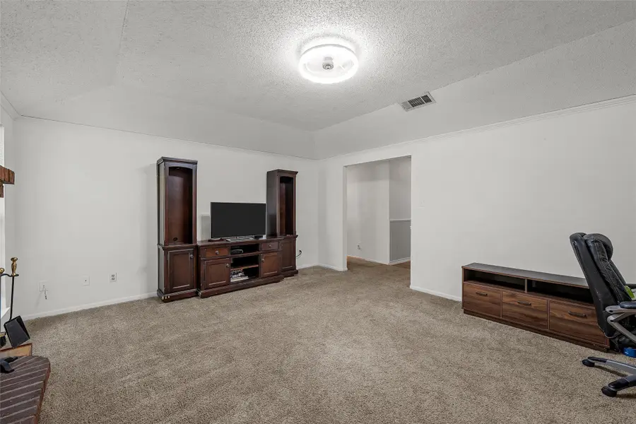 305 Elmwood Drive, Waco, TX 76712 - #3