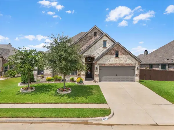 1012 Whitetail Court, Joshua, TX 76058