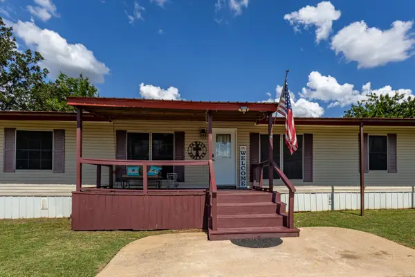 75 Southern Drive, Mineral Wells, TX 76067
