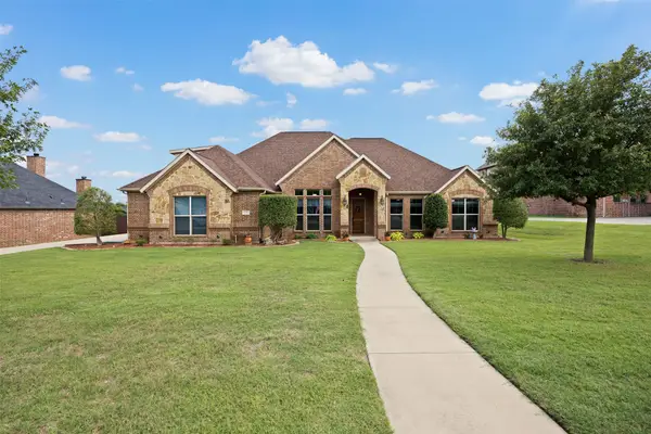 8230 Glenwick Drive, Waxahachie, TX 75167