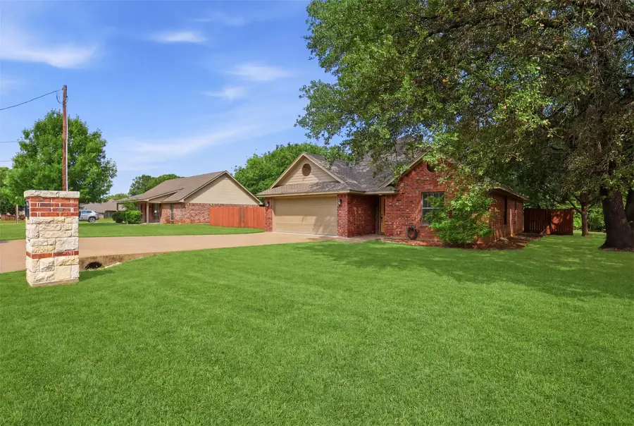 1508 Cheyenne Trail, Granbury, TX 76048 - #2