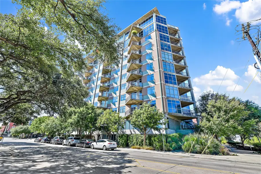1001 Belleview Street #703, Dallas, TX 75215 - #2