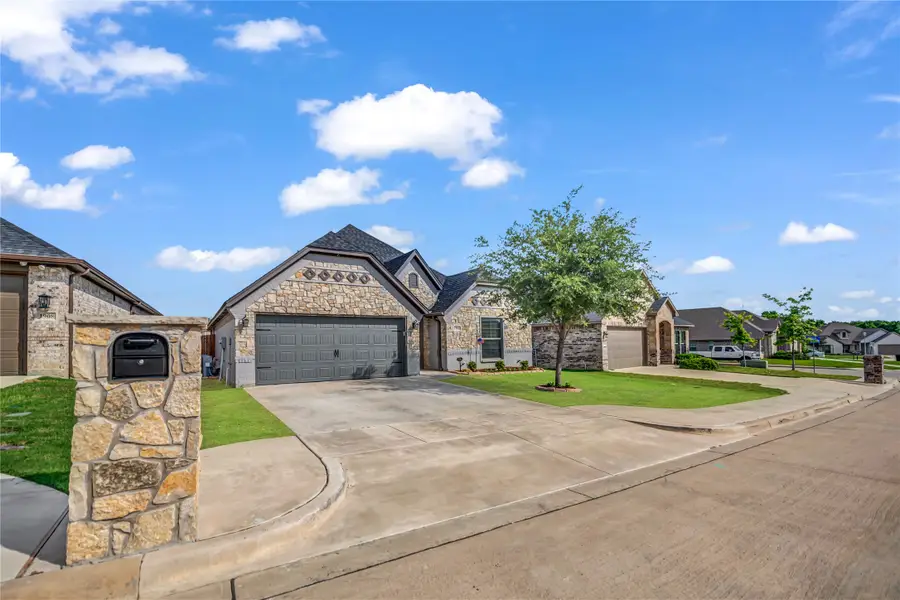 1904 Town Creek Circle, Weatherford, TX 76086 - #3