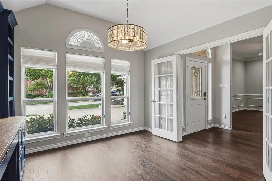 6304 Southern Hills Drive, Fort Worth, TX 76132 - #2