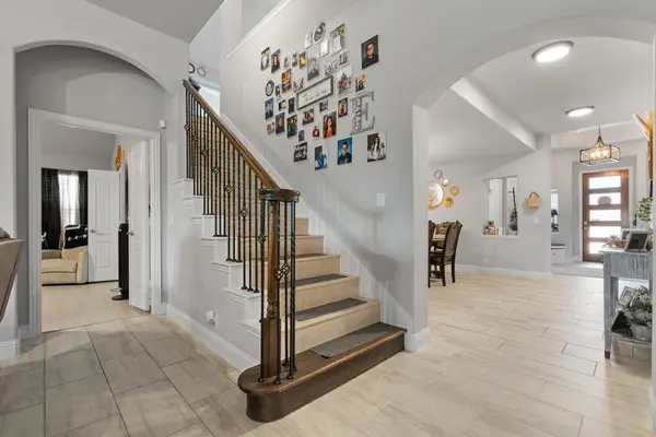 505 Livia Street, Burleson, TX 76028