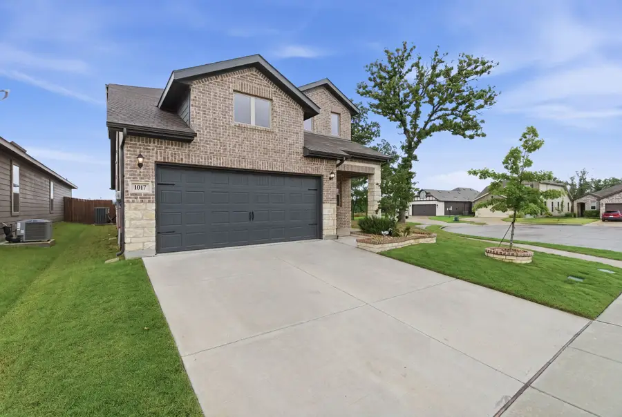 1017 King Street, Aubrey, TX 76227 - #2